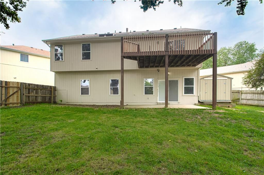 611 NE Field Creek Drive — photo 36