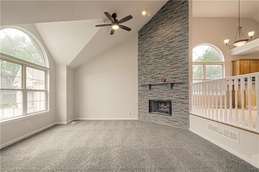 611 NE Field Creek Drive — photo 5