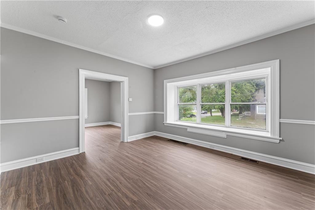 307 N College Street — photo 13