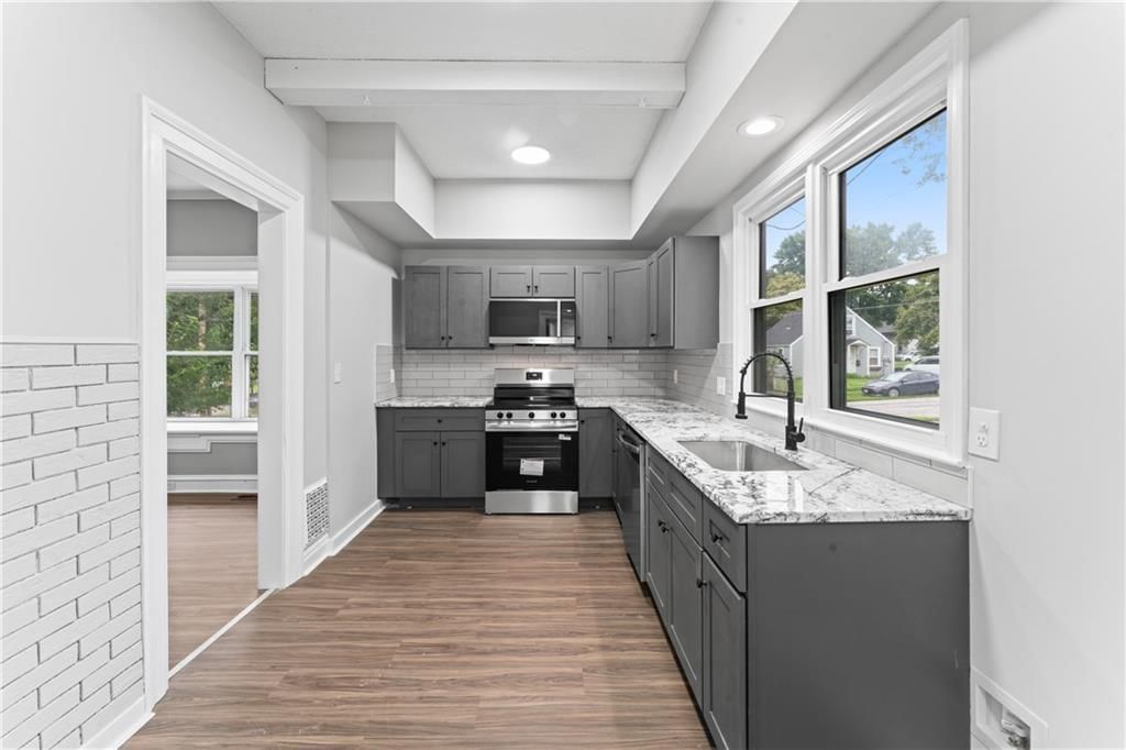 307 N College Street — photo 17