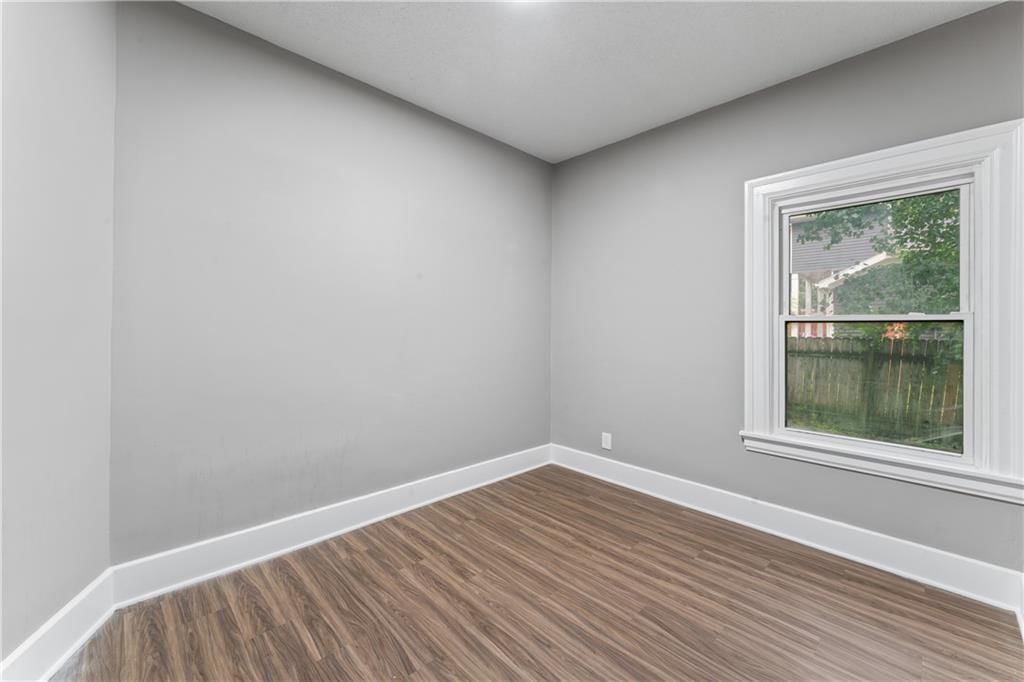 307 N College Street — photo 21