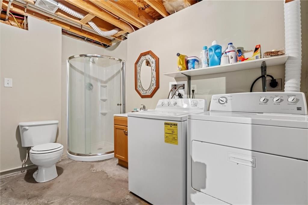 409 Benton Street — photo 19