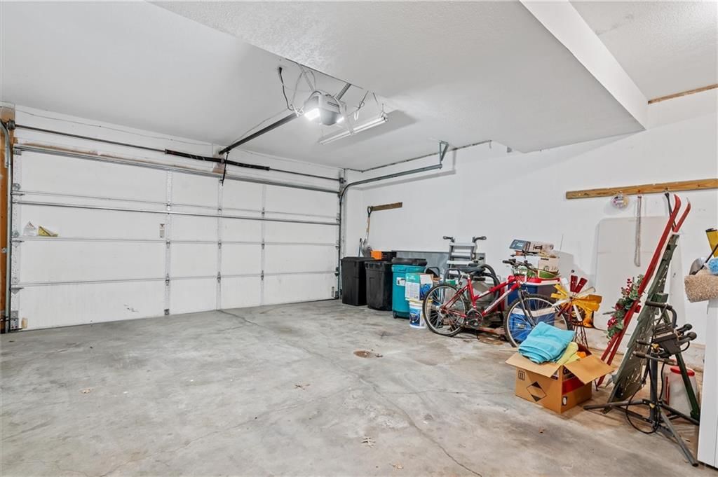 409 Benton Street — photo 20