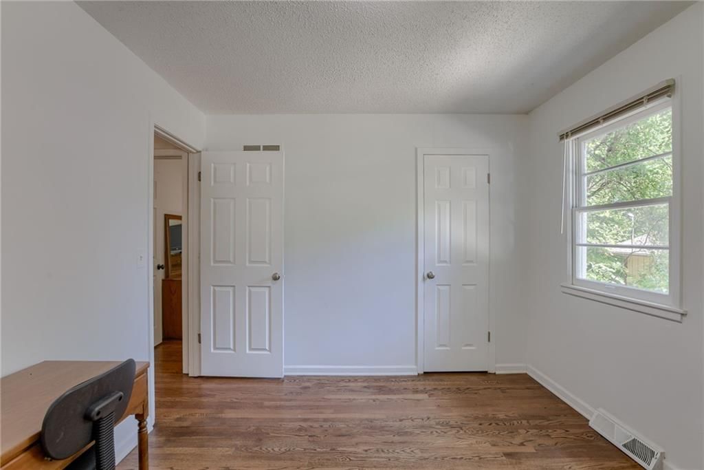 12116 W 63rd Terrace — photo 21