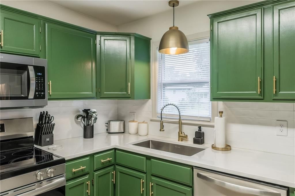 606 NW Falk Drive — photo 14