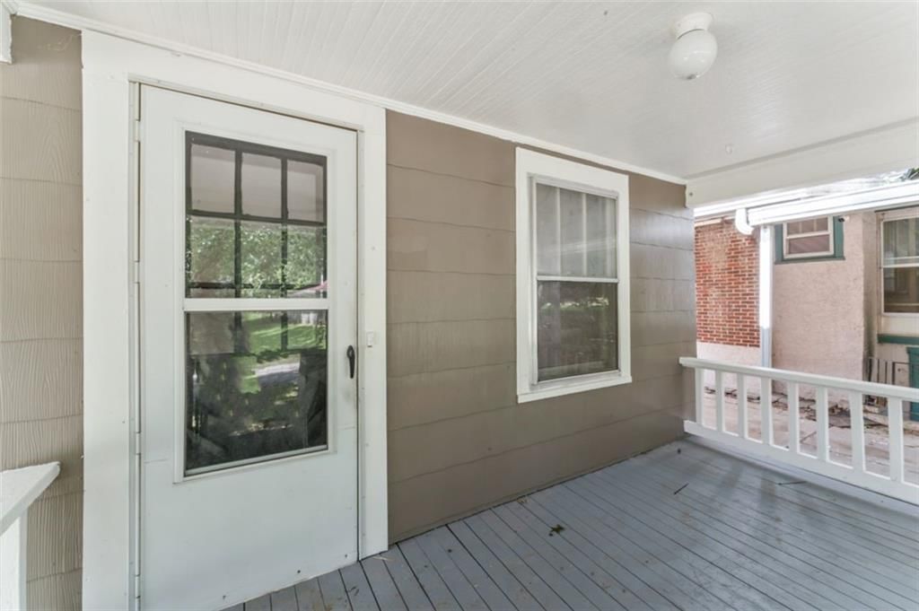 1908 S Willow Avenue — photo 4