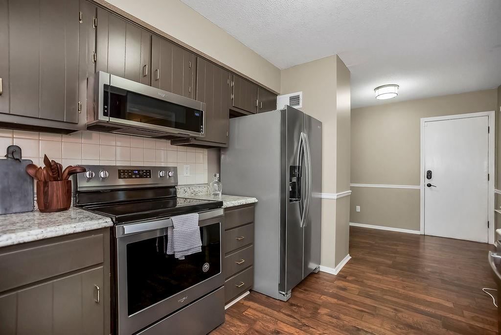 12832 W 67th Street — photo 16