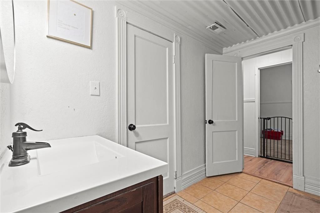 304 N Grove Terrace — photo 22