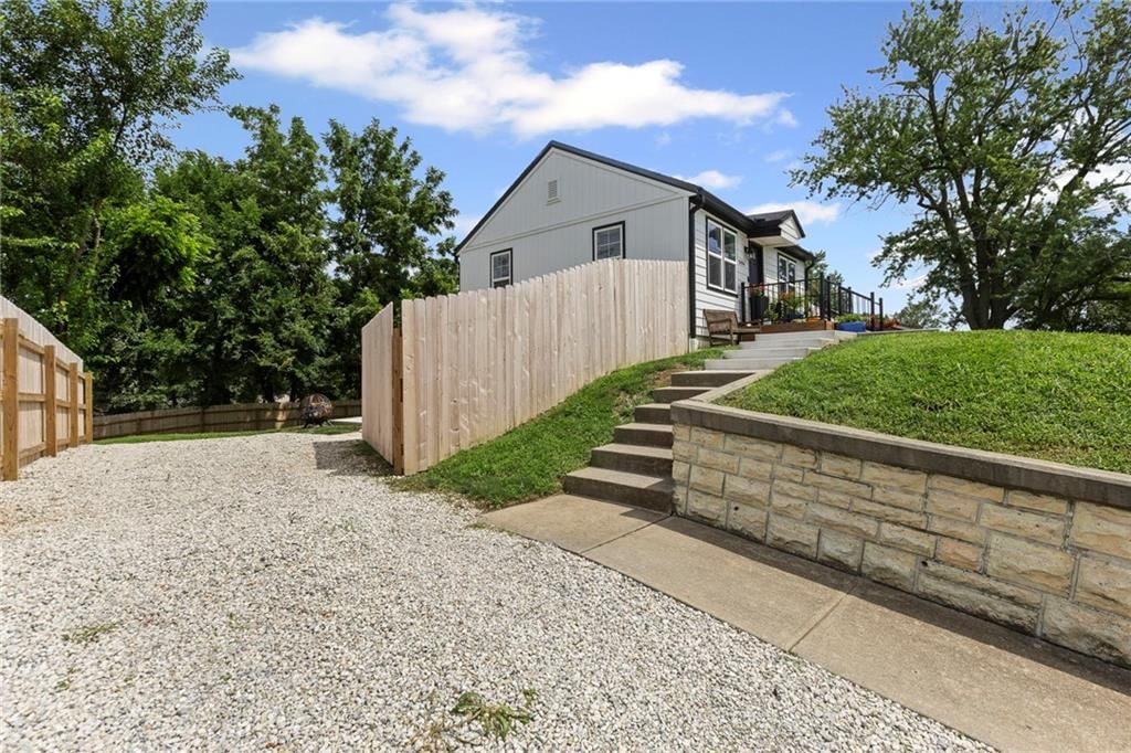 3404 NE 72nd Street — photo 3