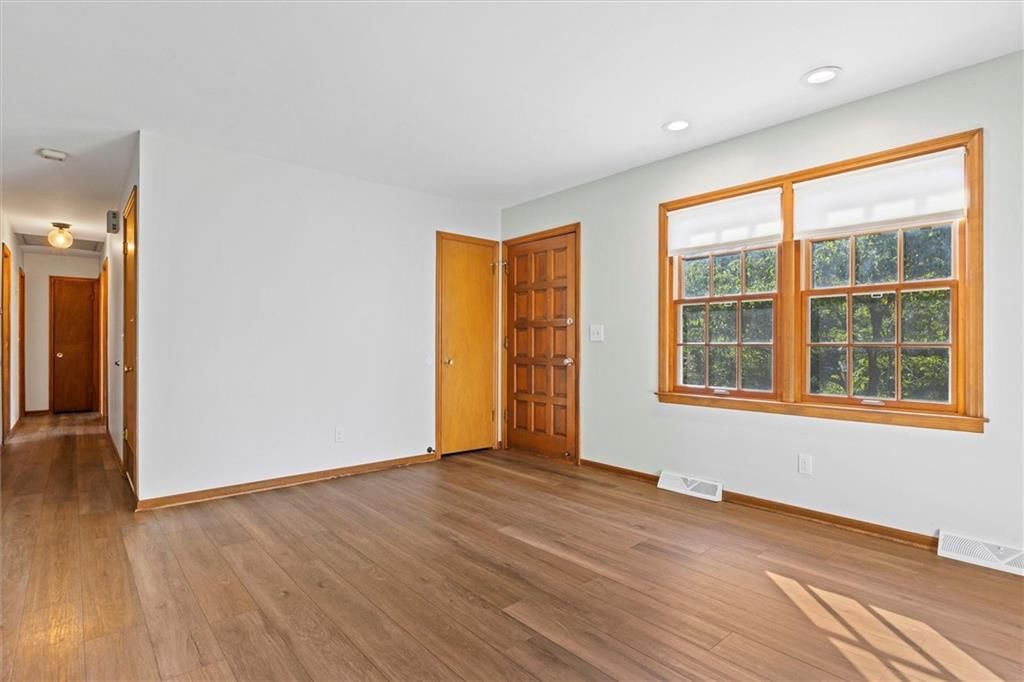 9332 HARDY Drive — photo 5