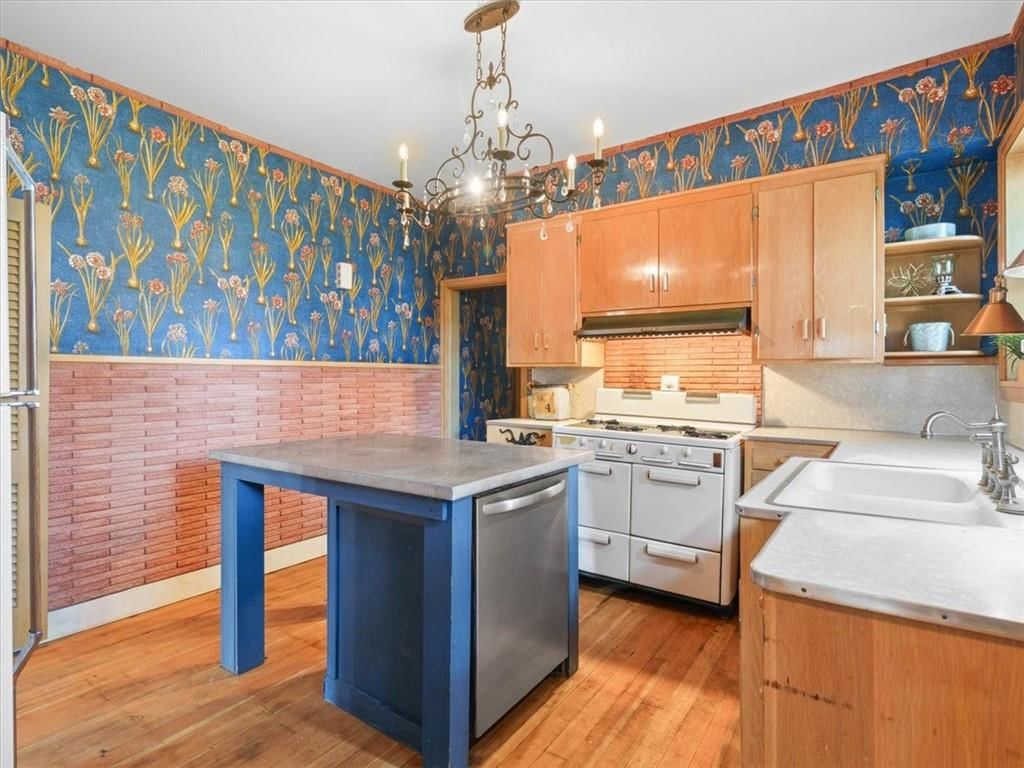 2301 Clay Street — photo 11