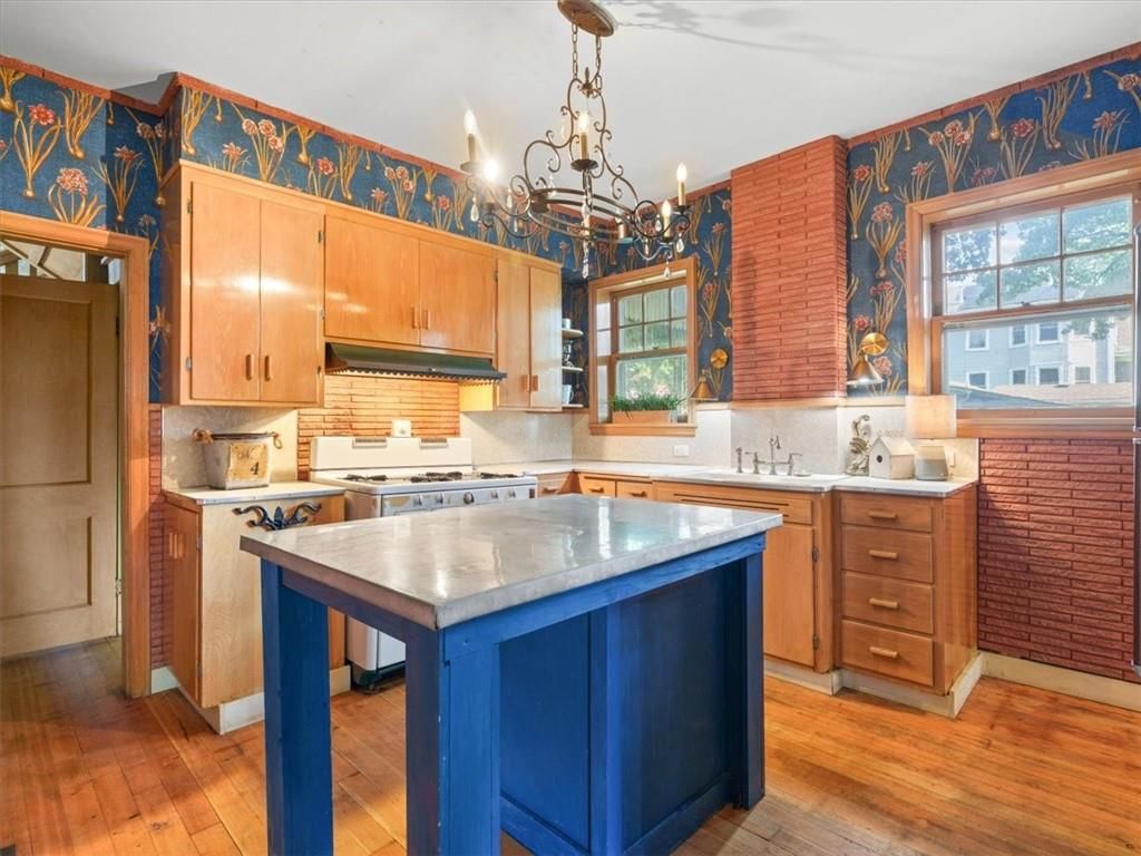 2301 Clay Street — photo 9