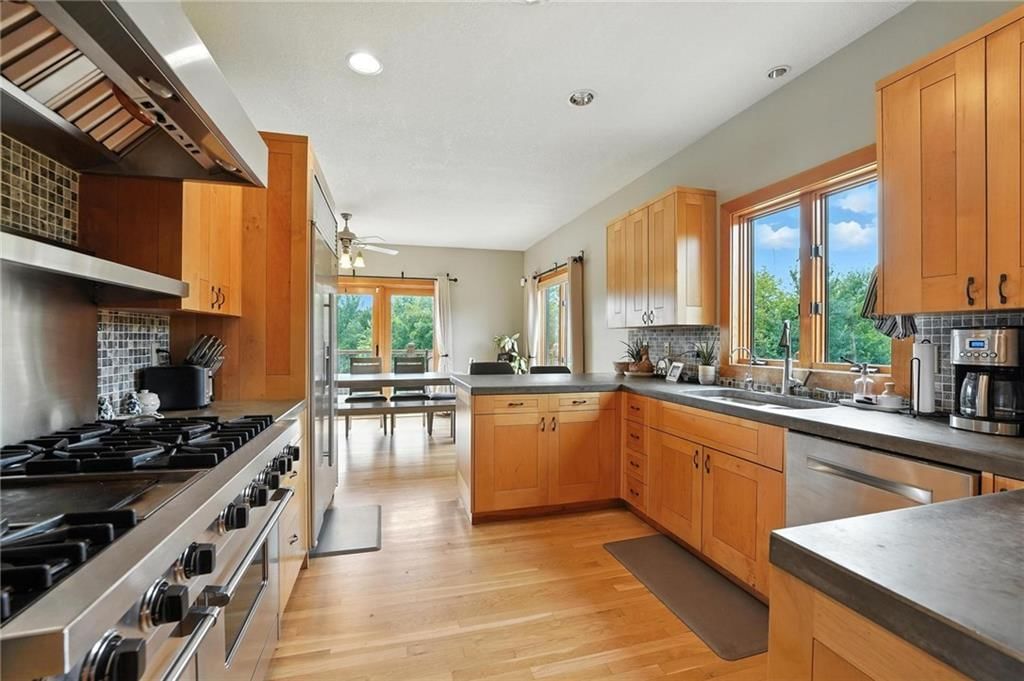 Photo 15 of 69 - 15455 161st Street