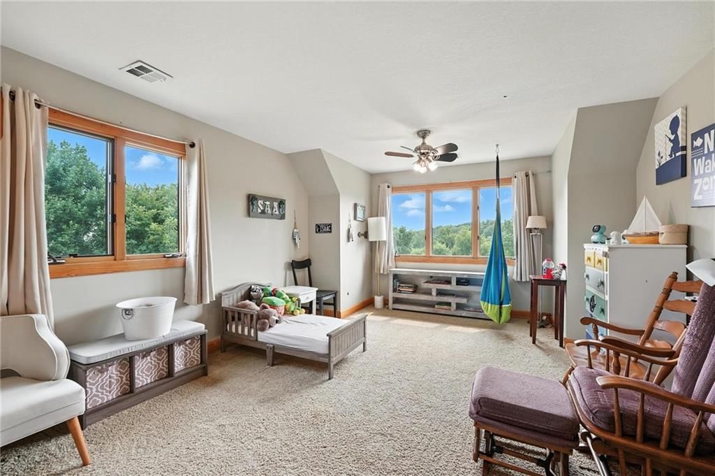 Photo 32 of 69 - 15455 161st Street