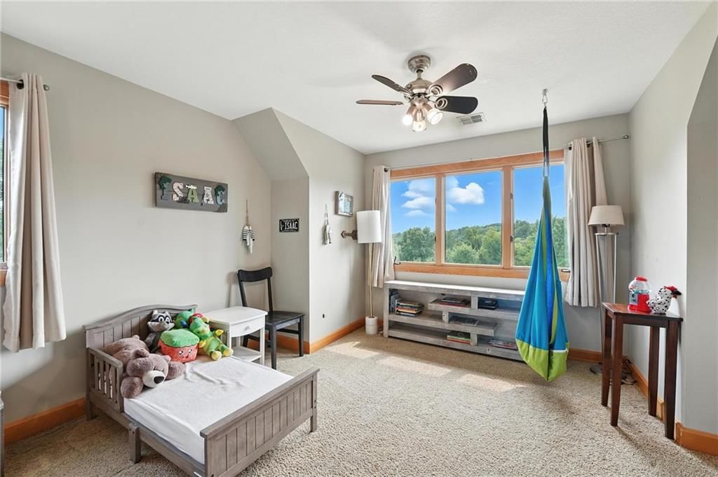 Photo 33 of 69 - 15455 161st Street