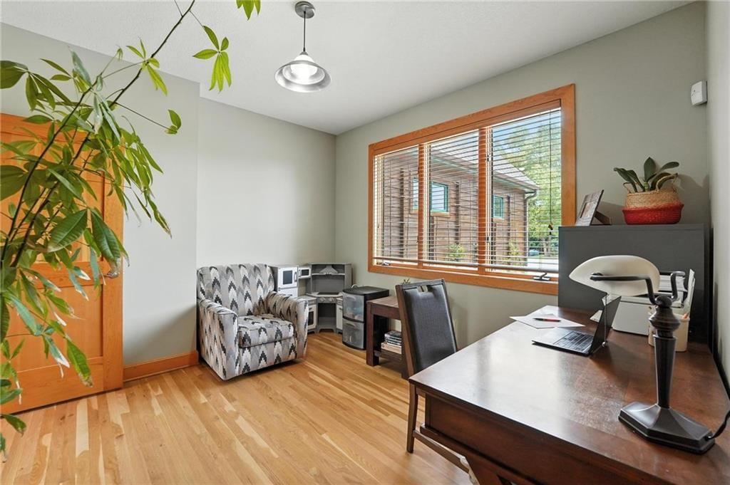 Photo 36 of 69 - 15455 161st Street