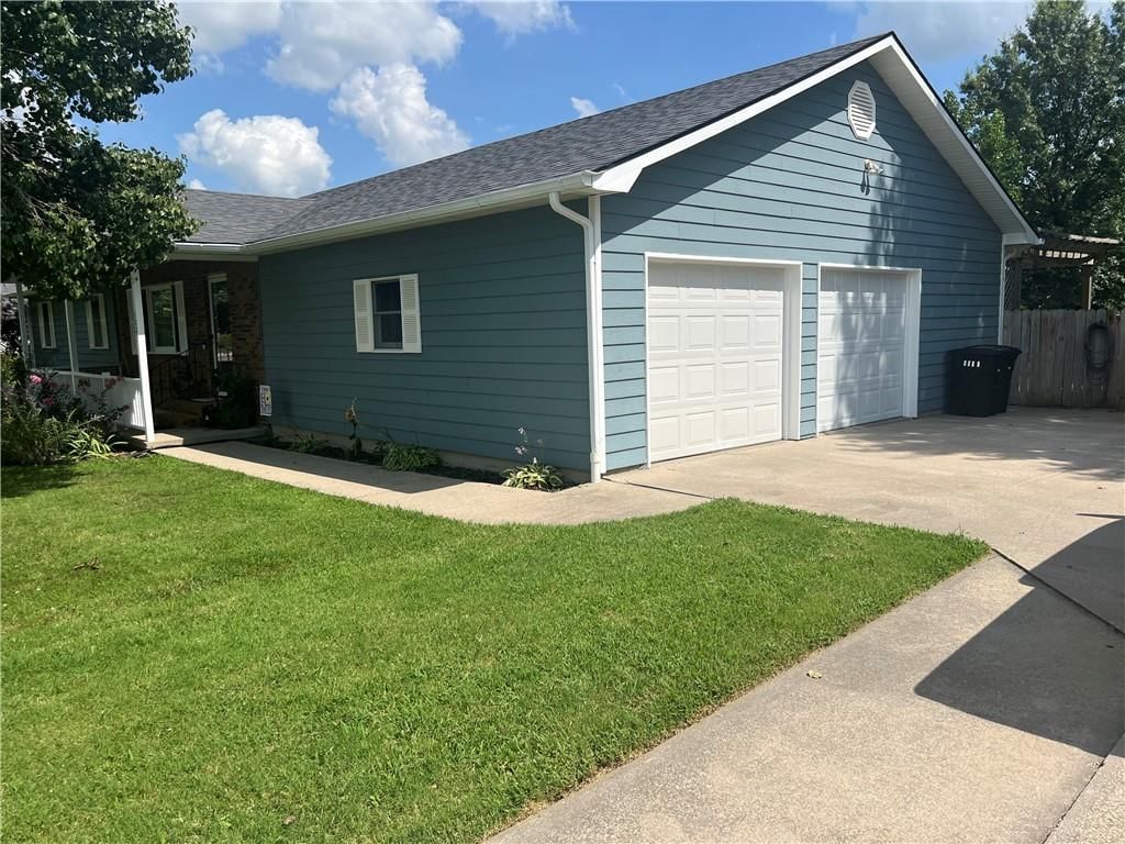 1023 E Miller Road — photo 22