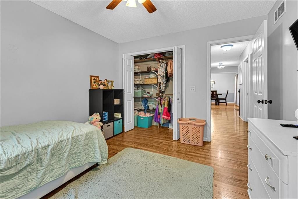 40 Hubbard Place — photo 23