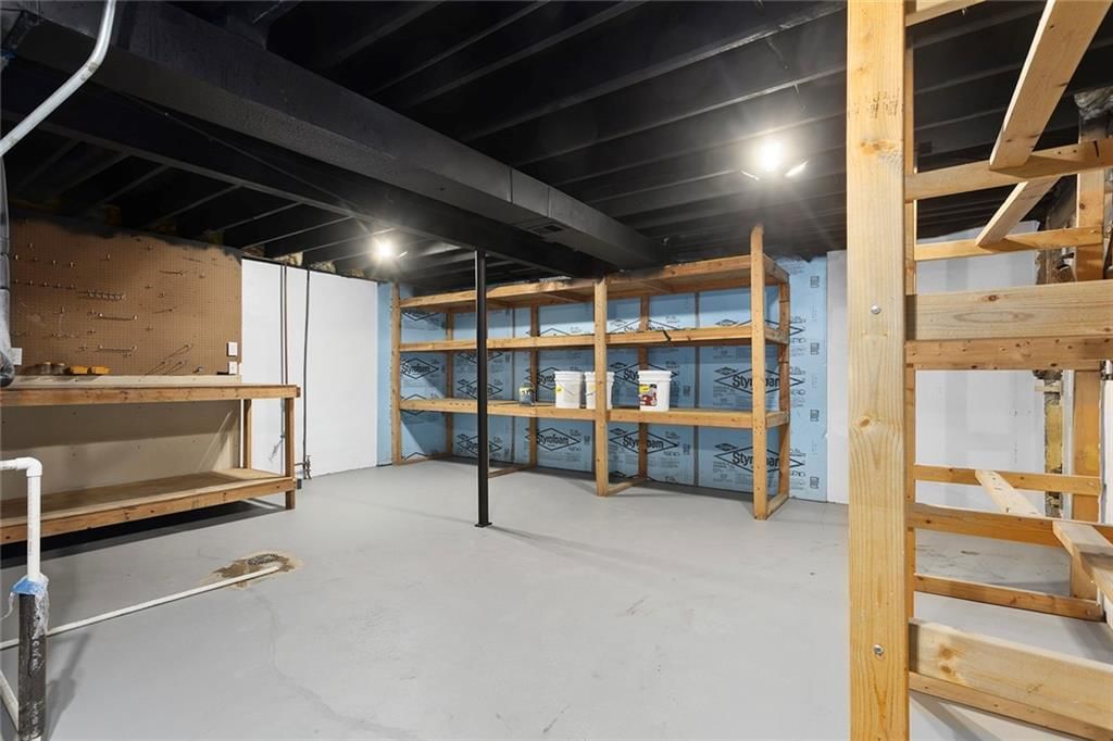 1025 NE Remington Court — photo 41