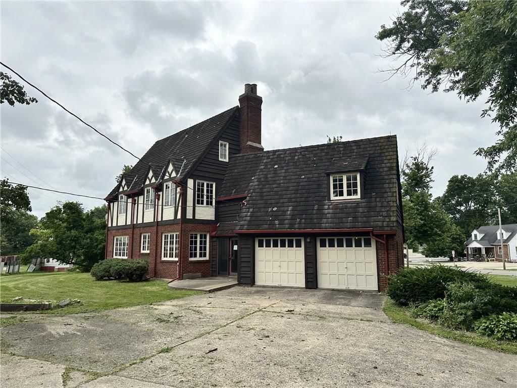 1005 E Normal Street — photo 27
