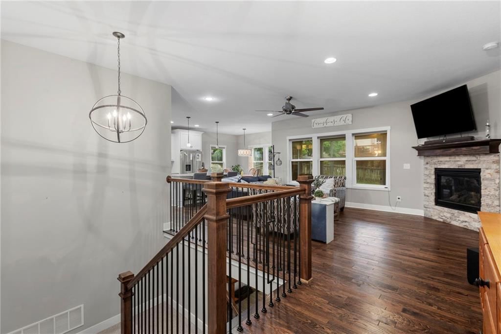 25215 W 141st Terrace — photo 4