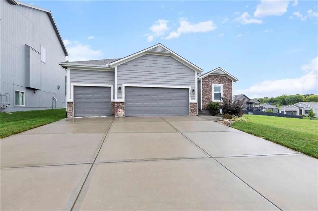 25215 W 141st Terrace — photo 46