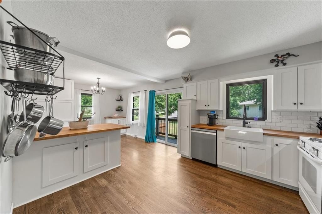 10518 W 55th Street — photo 7