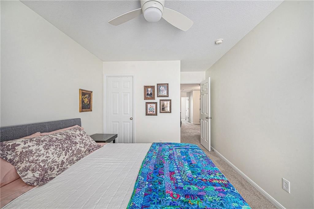 8125 N Drury Avenue — photo 18