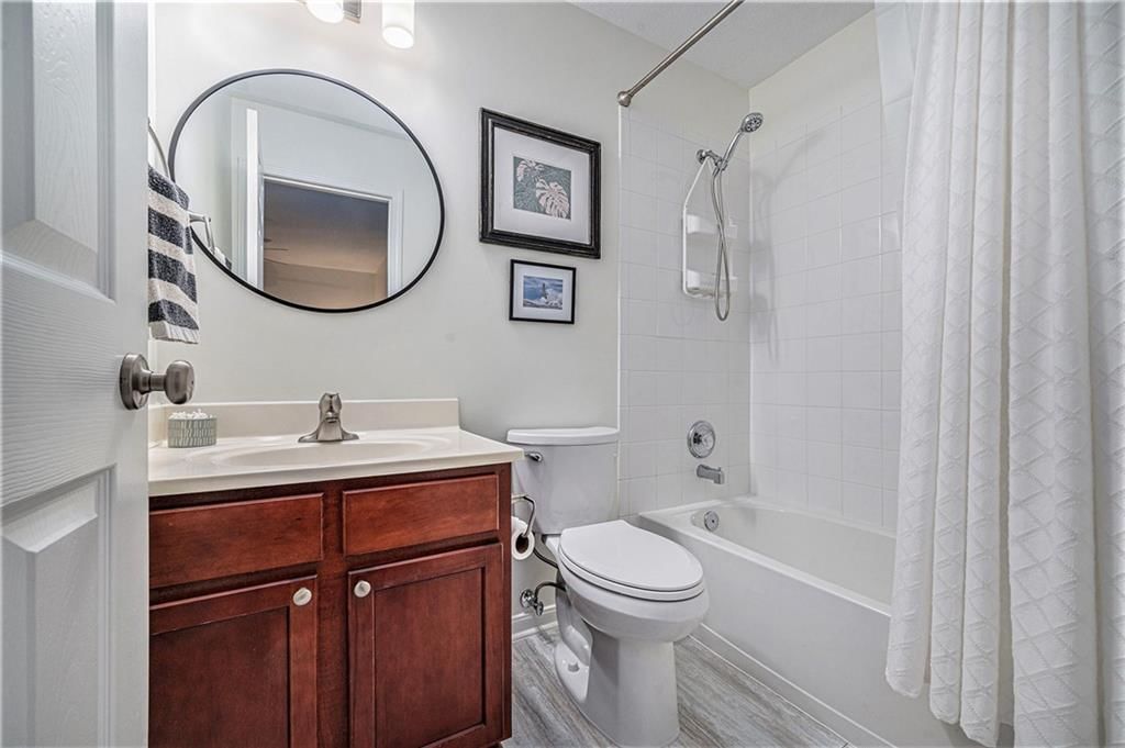 8125 N Drury Avenue — photo 22