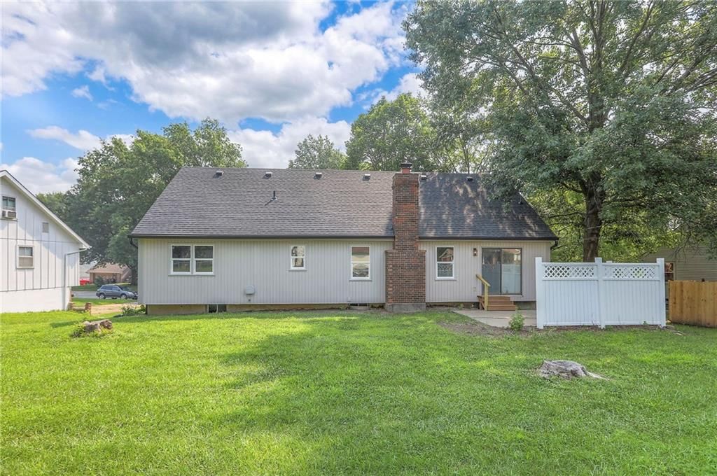 6704 N Agnes Avenue — photo 37