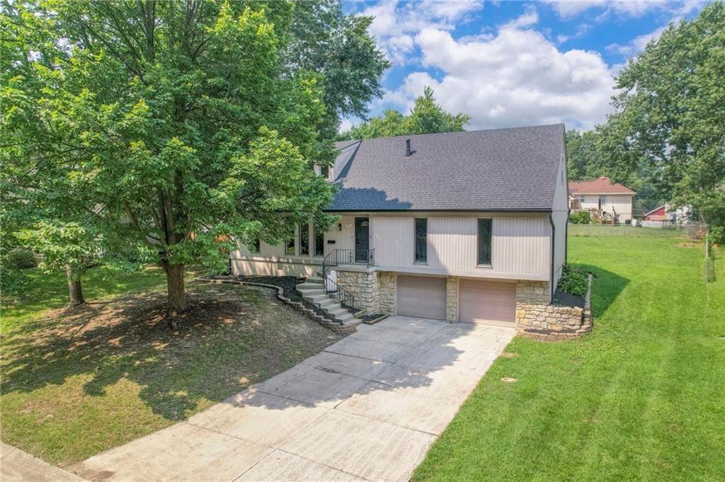 6704 N Agnes Avenue — photo 41