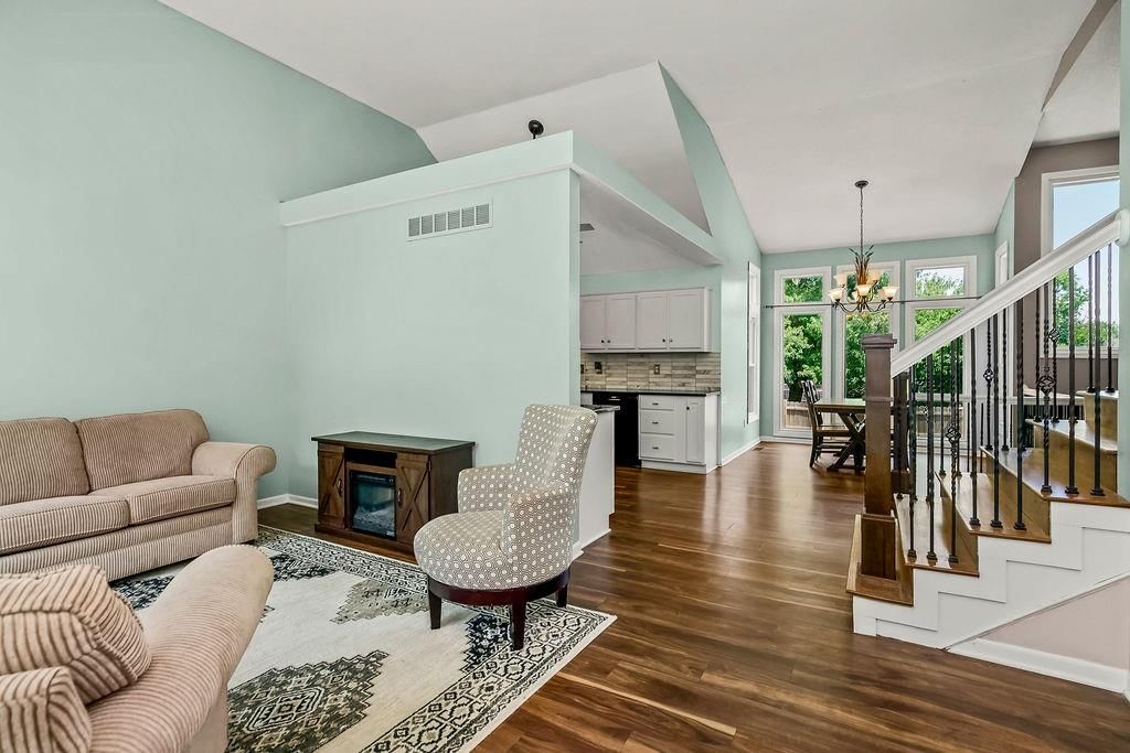 6301 Anderson Street — photo 9