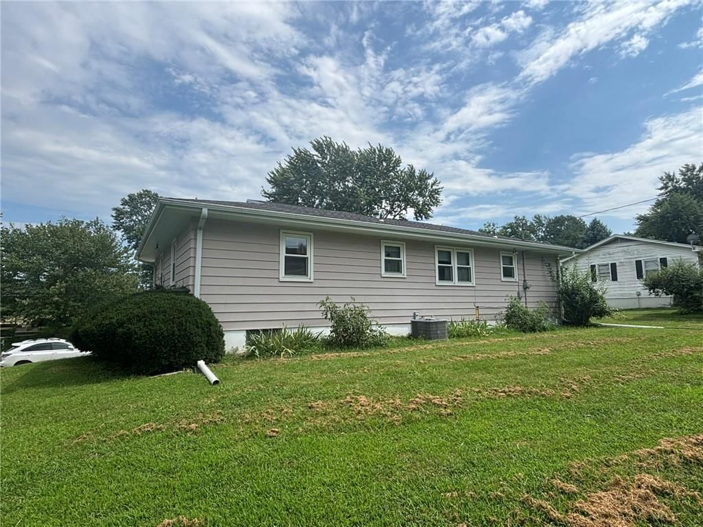 1310 Safari Drive — photo 28