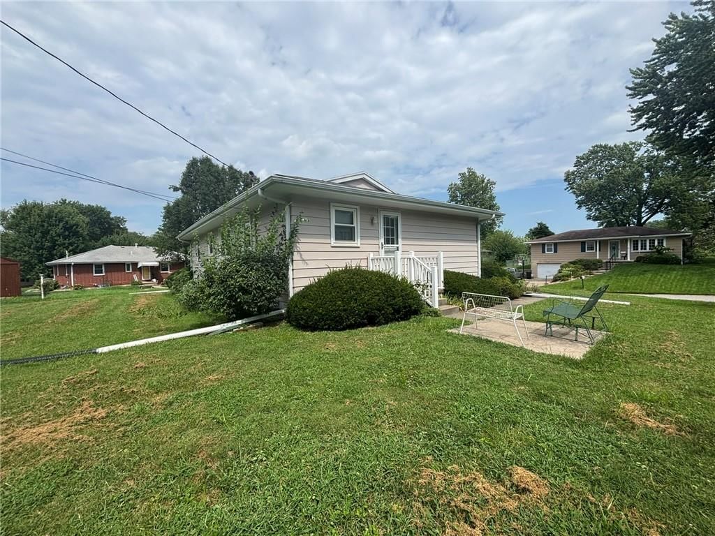 1310 Safari Drive — photo 30