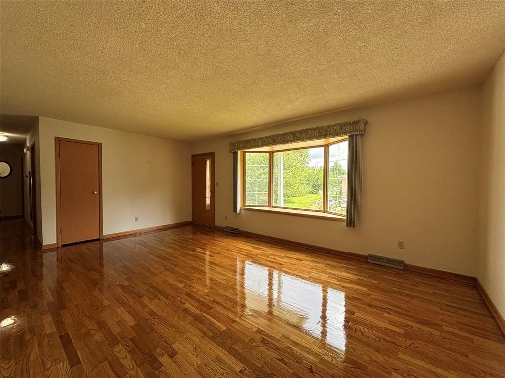 1310 Safari Drive — photo 5