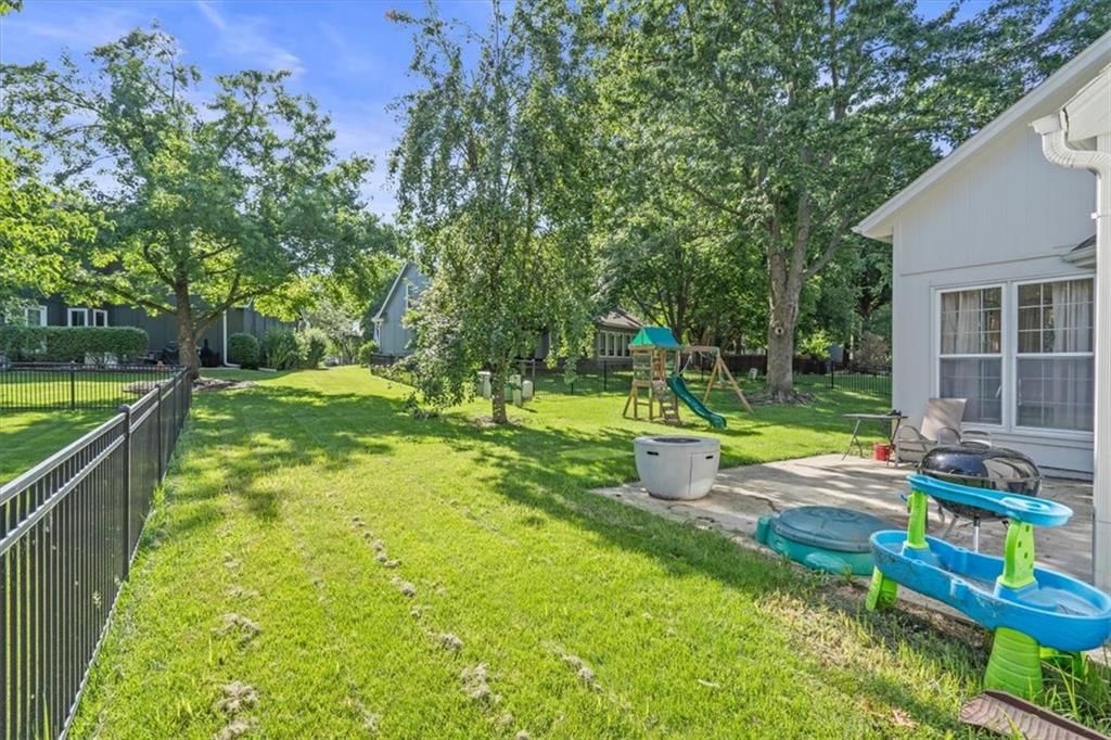 8443 Mettee Street — photo 36