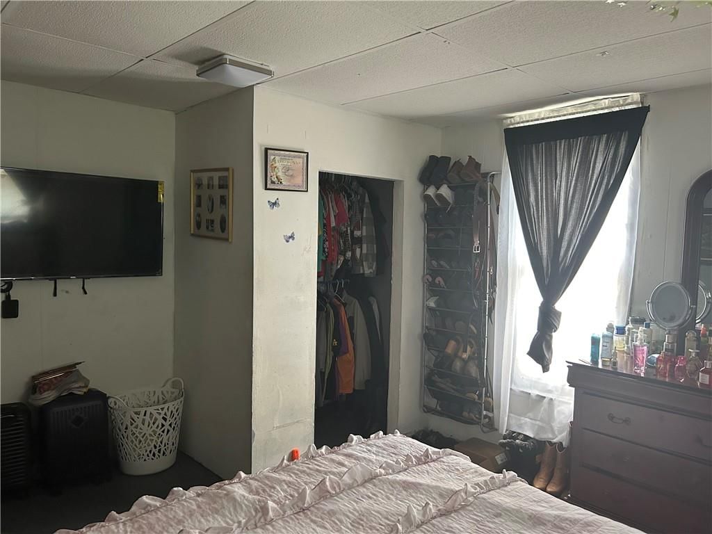 805 Lyons Avenue — photo 9