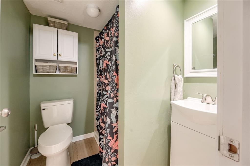 864 S 9th Street — photo 24