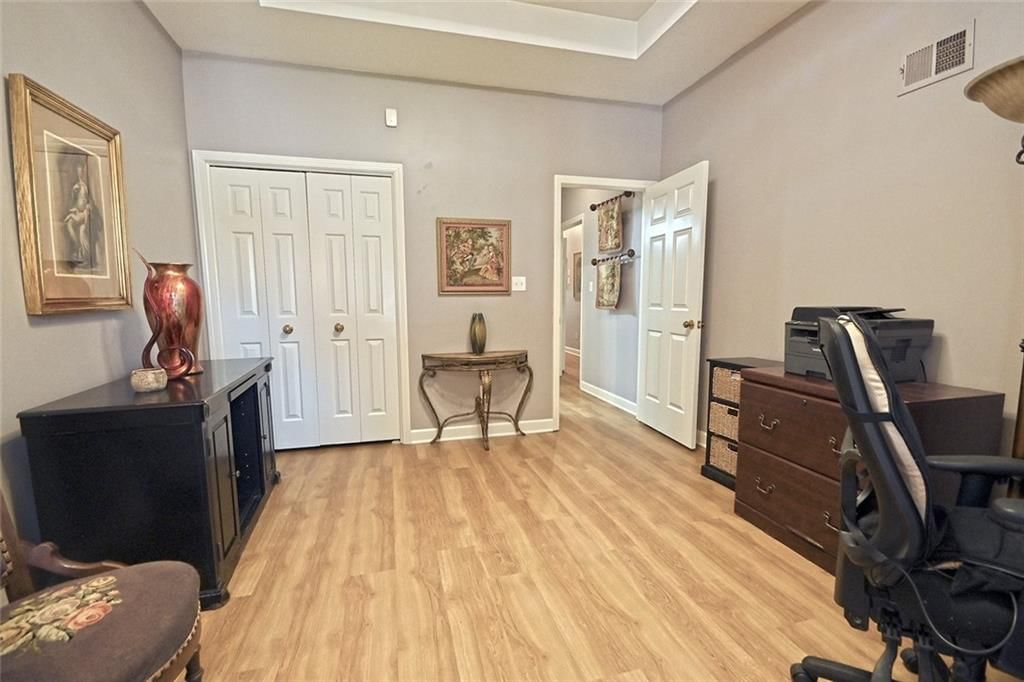 5218 W 122nd Street — photo 18