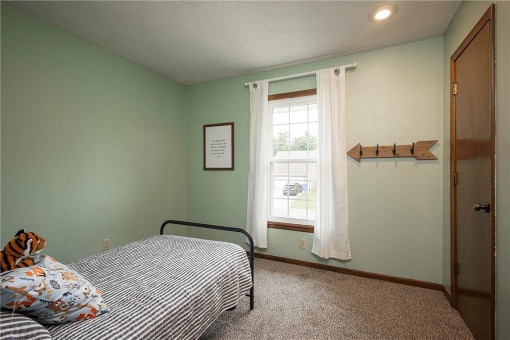 1004 NE Cedar Street — photo 22