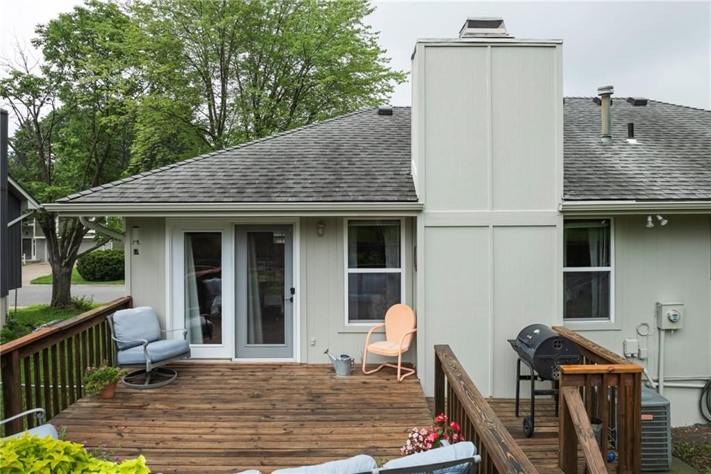 1004 NE Cedar Street — photo 30