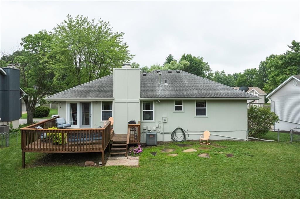 1004 NE Cedar Street — photo 31