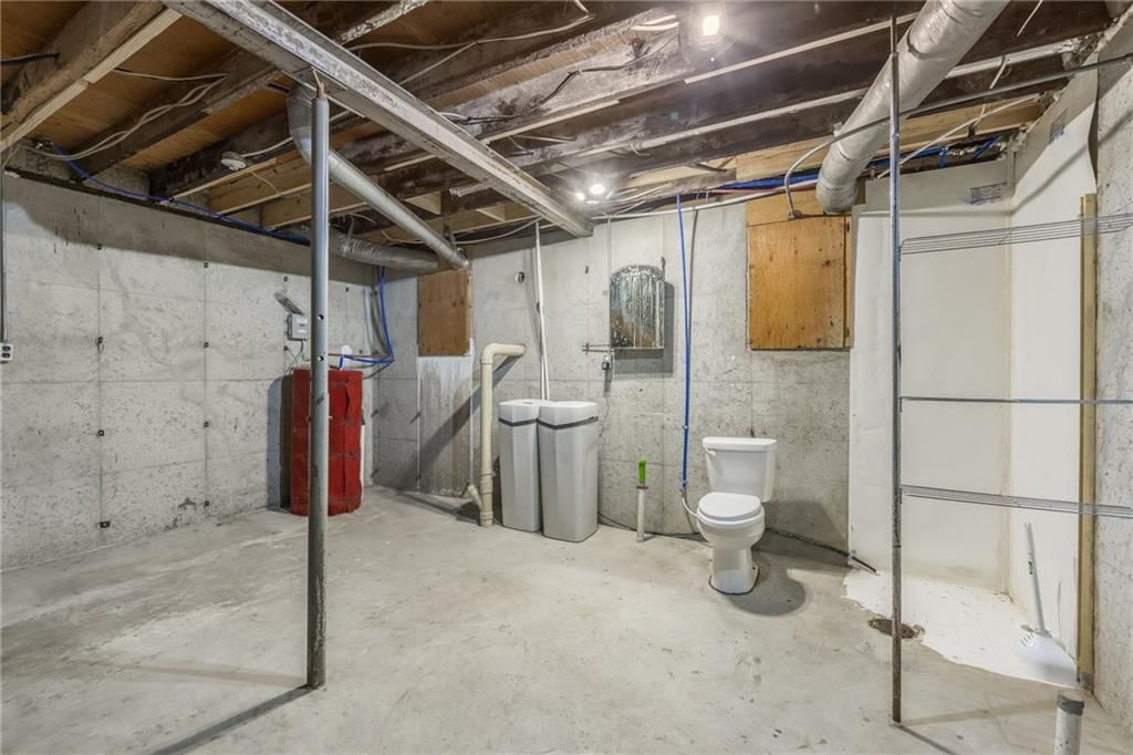 1611 NW Millcreek Drive — photo 19