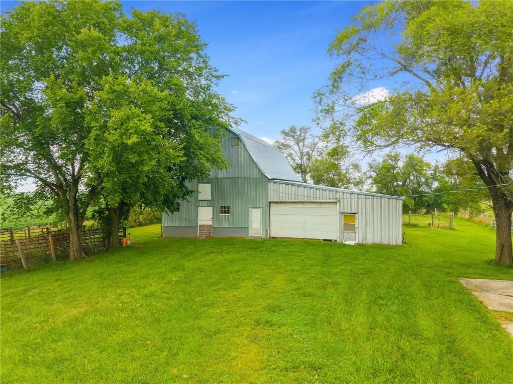 1611 NW Millcreek Drive — photo 7