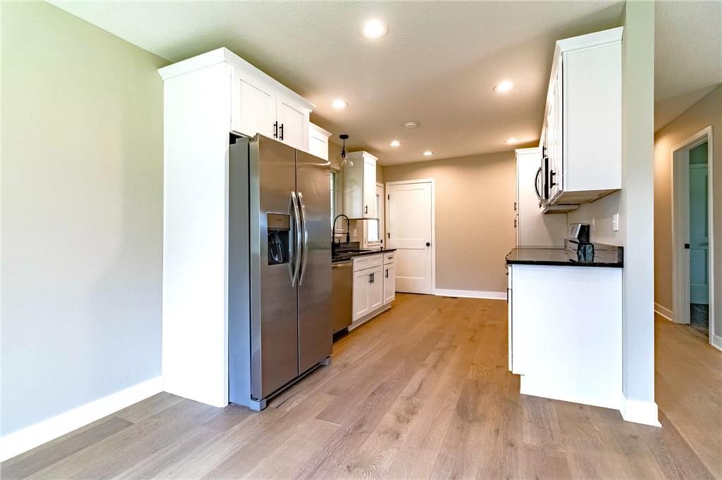 204 S Race Street — photo 13