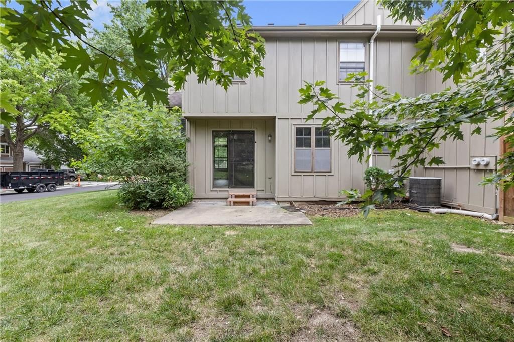 10600 W 115th Terrace — photo 27
