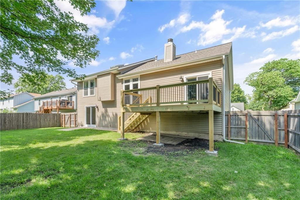 611 N Sycamore Street — photo 45