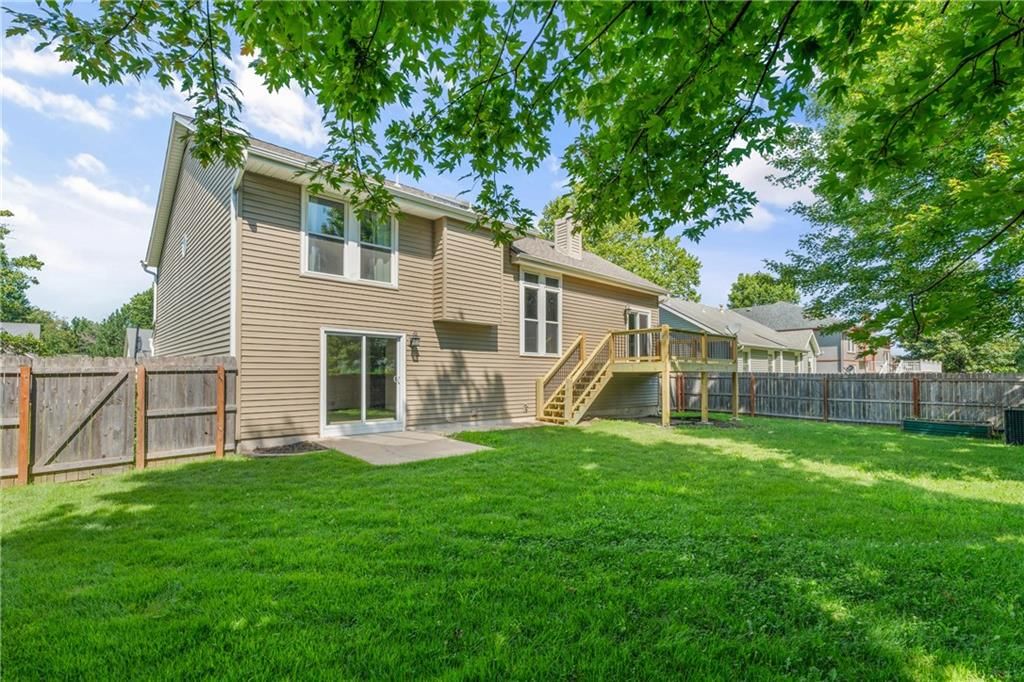 611 N Sycamore Street — photo 47