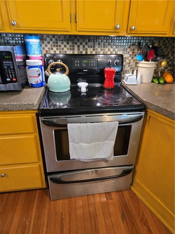 601 E Peoria Street — photo 12