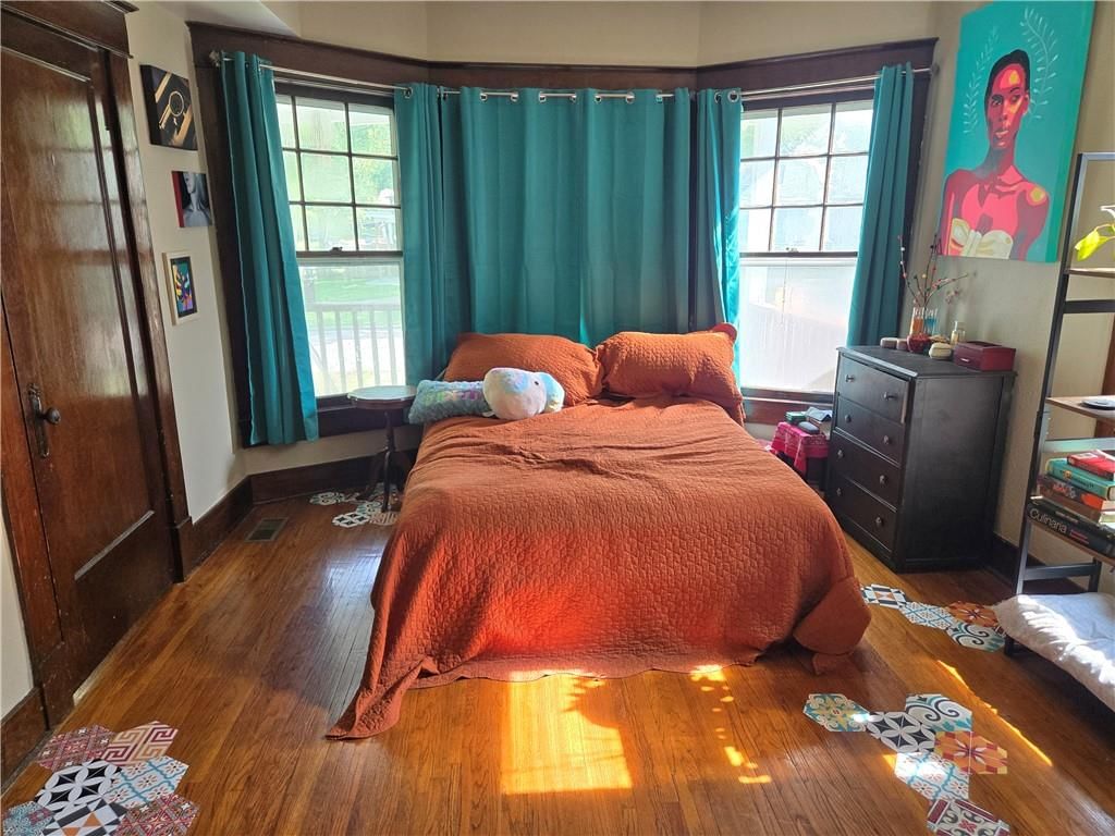 601 E Peoria Street — photo 18